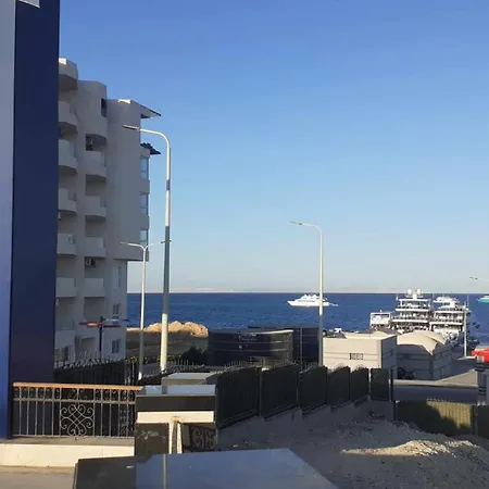 Town Sea View Apartment